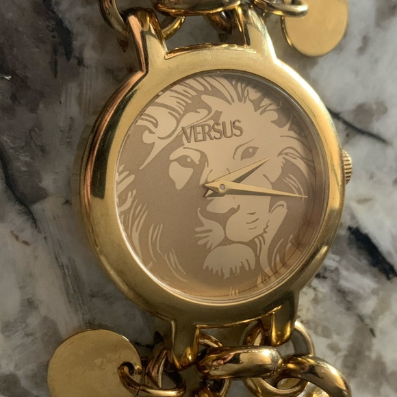 Vintage VERSACE VERSUS Gold Plated Stainless Steel Watch - Picture 5 of 17